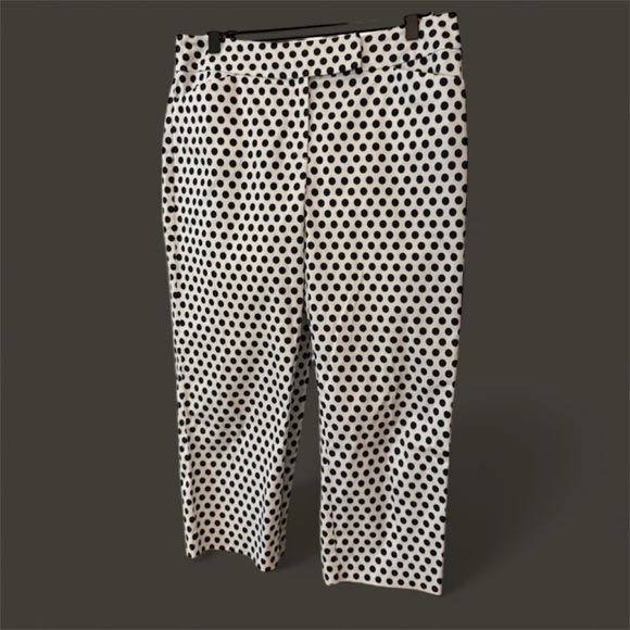 Ann Taylor Pants - Ann Taylor White Navy Polka Dot Capri Pants Size 4 Stretch‎